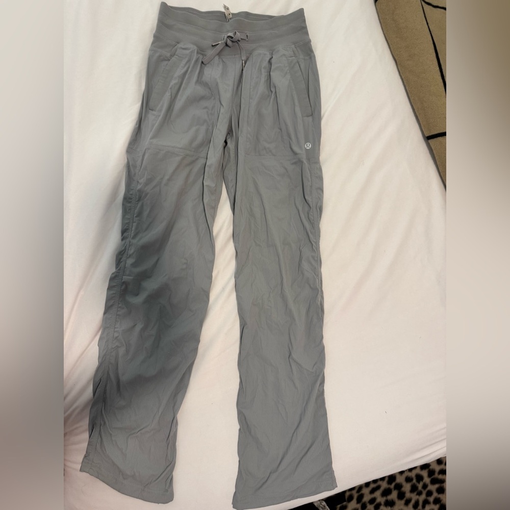 Lululemon Athletica Men's Light Gray Joggers